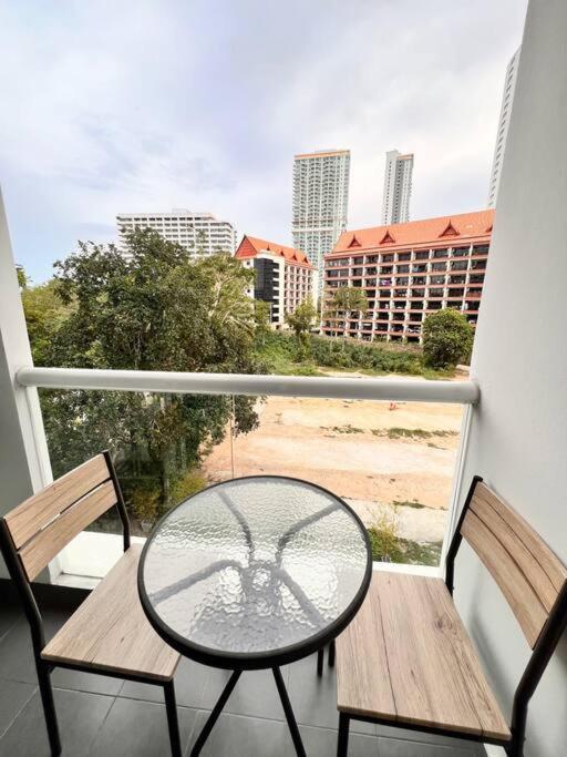 Boutique Style 1 Bed In Serenity Wongamat Pattaya Extérieur photo